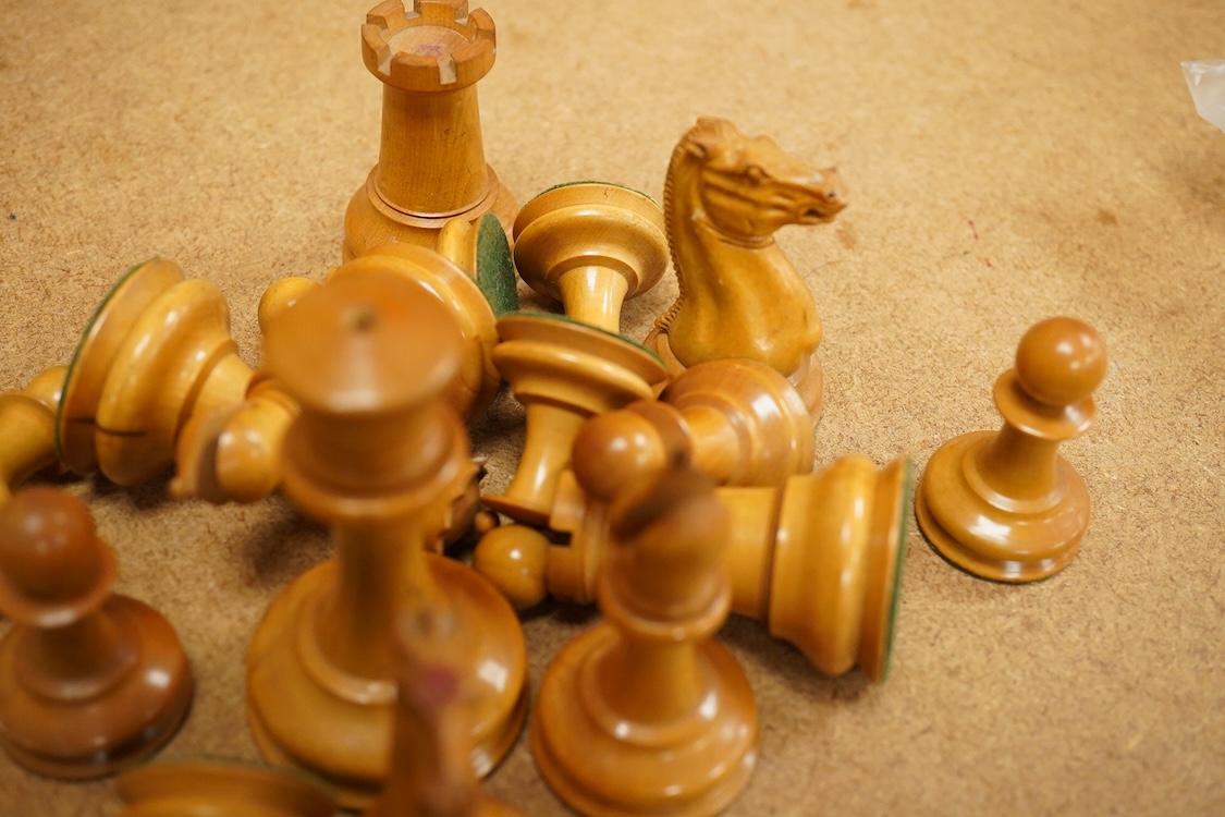 A Jaques Staunton pattern boxwood and ebony chess set, largest piece 8.5cm high